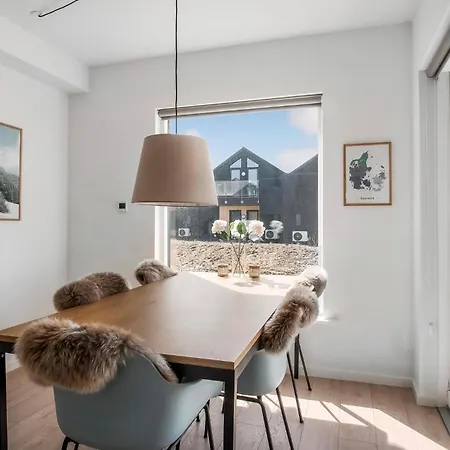 Kysthusene, Lejl 15 아파트